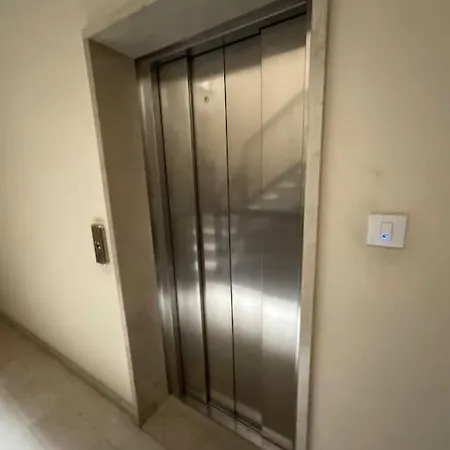 Casa Di Tom Con Balcone, Parcheggio E Self Check In Trento